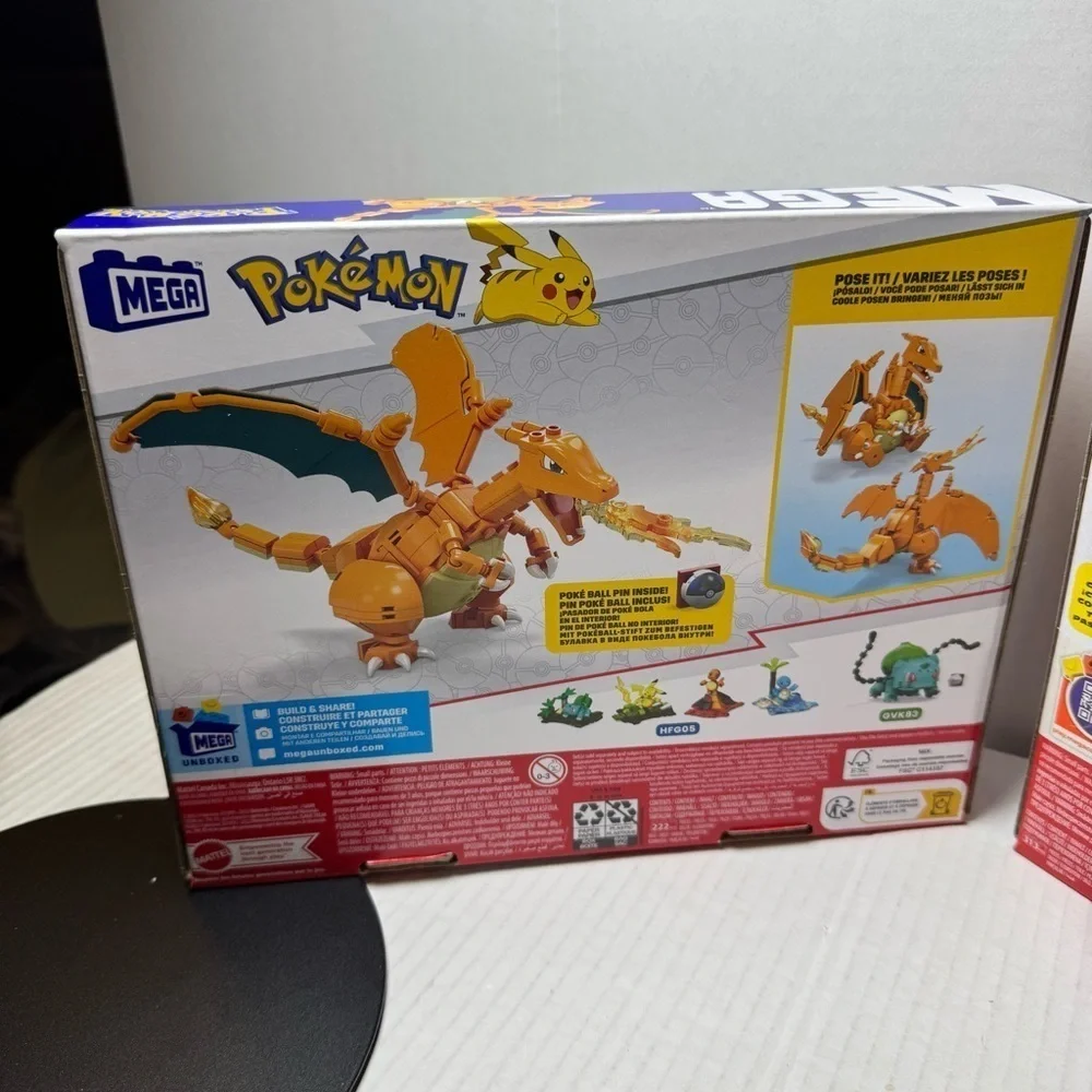 MEGA Pokemon Charizard Building Set & MEGA Pokémon Charmander Set